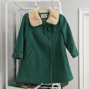 Winter coat cute with faux fur collar